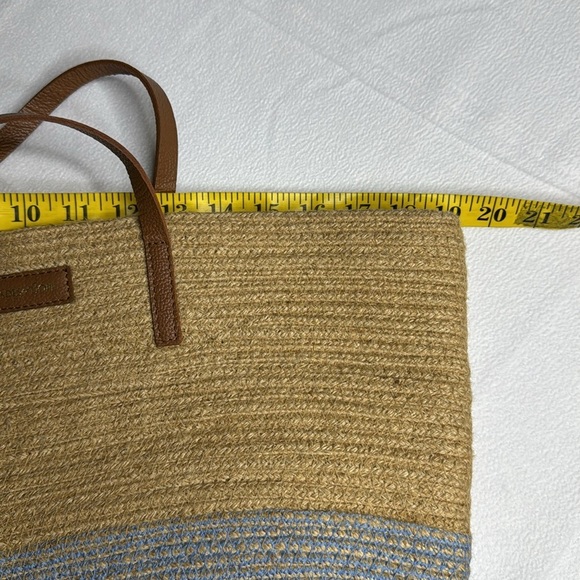 Trades Of Hope bisa large summer woven New Tote with snap - Picture 6 of 7